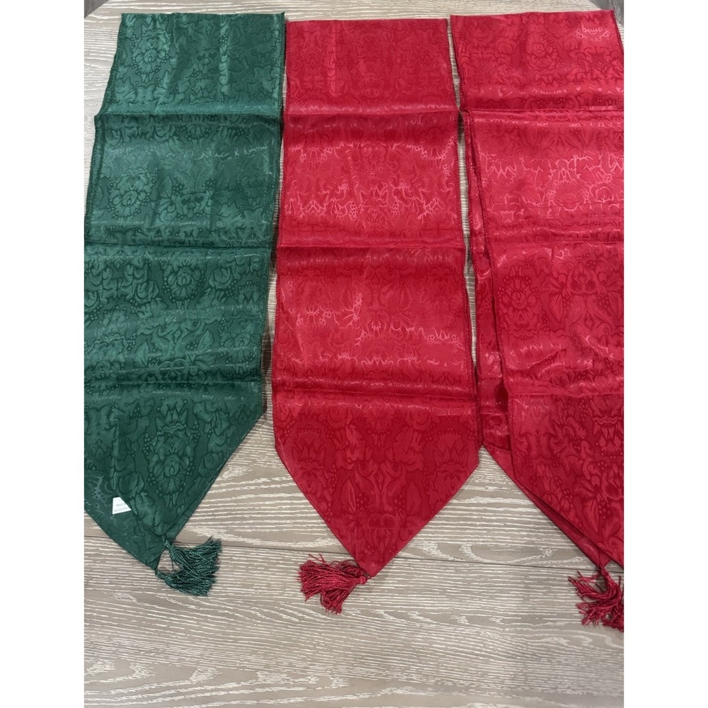 Christmas Jacquard Table Runners Set of 3 + 4 Placemats Red Green Tassel 69"